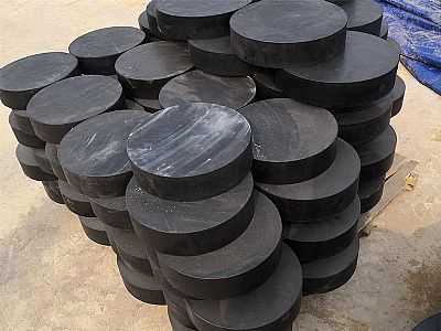 魏县板式橡胶支座由若干层橡胶片与薄钢板经加压硫化